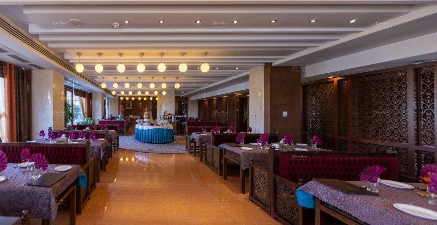 رستوران سنتی هتل سی نور مشهد